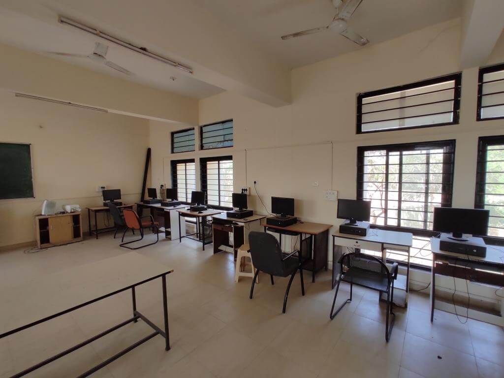 8106/B (Computer Lab)